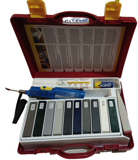 A8. KIT PER INFISSI PVC FONDITORE